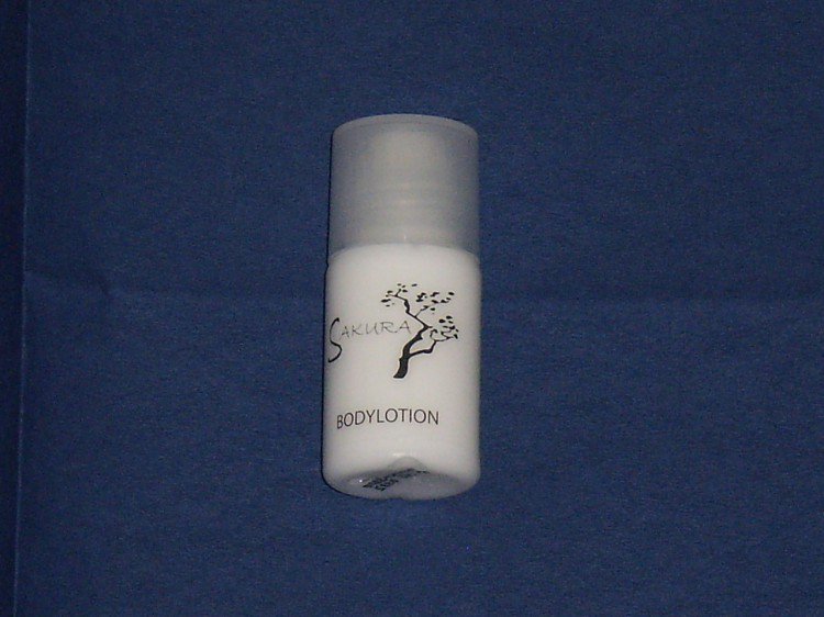 Sakura těl.mléko 22ml lahvička | Hotelová kosmetika Sakura těl.mléko 22ml lahvička | Hotelová kosmetika